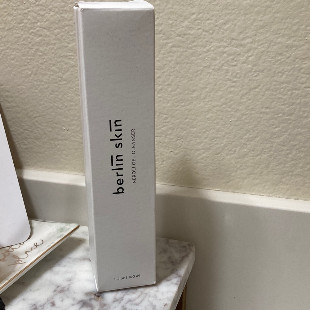 NIB Neroli Gel Cleanser Berlin Skin